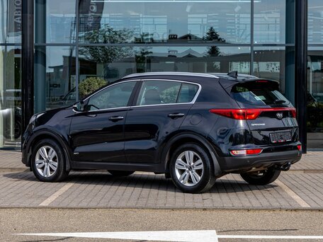 2018 Kia Sportage IV, чёрный, 1835000 рублей, вид 4