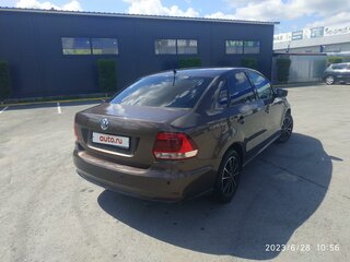 2016 Volkswagen Polo V Рестайлинг, коричневый, 999000 рублей, вид 5