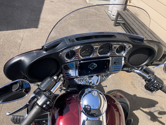 2019 Harley-Davidson Tri Glide, красный, 2127000 рублей - вид 2