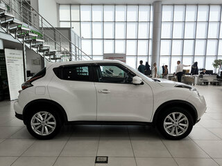 2018 Nissan Juke I Рестайлинг, белый, 1130000 рублей, вид 5