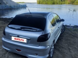 2000 Peugeot 206, серебристый, 160000 рублей, вид 2