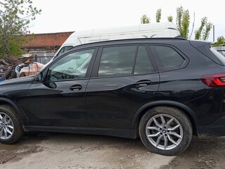 2021 BMW X5 30d IV (G05/G18), чёрный, 6600000 рублей, вид 3