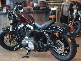 2021 Harley-Davidson Forty-Eight, красный, 2499000 рублей, вид 5