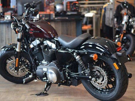2021 Harley-Davidson Forty-Eight, красный, 2499000 рублей, вид 5