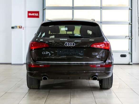 2015 Audi Q5 I (8R) Рестайлинг, коричневый, 1900000 рублей - вид 4