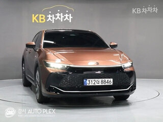 2023 Toyota Crown XVI (S230), золотистый, 6800000 рублей, вид 2