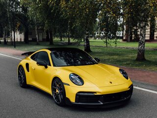2021 Porsche 911 Turbo S VIII (992), жёлтый, 27000000 рублей, вид 4