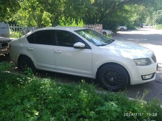 2014 Skoda Octavia III (A7), белый, 1300000 рублей, вид 3