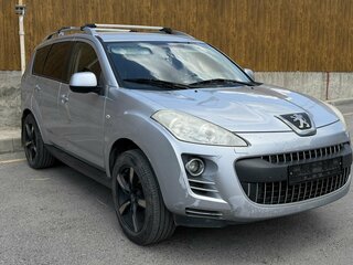 Peugeot 4007