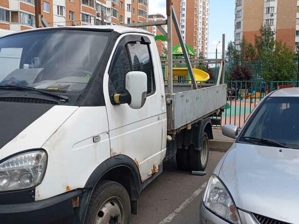 2004 ГАЗ ГАЗель (3302), белый, 420000 рублей - вид 1