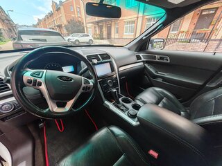 2013 Ford Explorer Sport V, белый, 2350000 рублей, вид 5