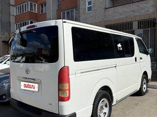 2006 Toyota HiAce H200, белый, 1650000 рублей, вид 2