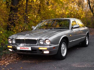1995 Jaguar XJ Classic Sovereign II (X300), серый, 1700000 рублей, вид 2