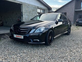 2011 Mercedes-Benz E-Класс 200 7G-Tronic IV (W212, S212, C207), чёрный, 1350000 рублей, вид 1