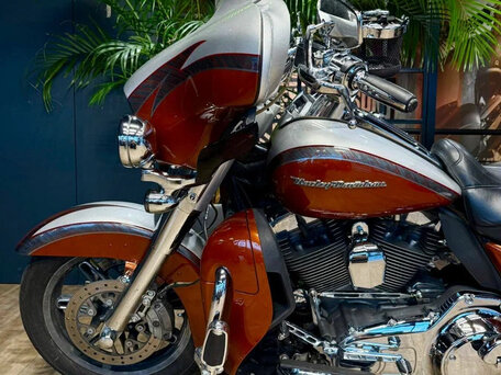2014 Harley-Davidson CVO Limited, золотистый, 1890000 рублей, вид 4