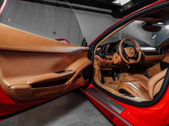 2011 Ferrari 458 Italia, красный - вид 17