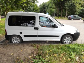 2009 Peugeot Partner II, белый, 270000 рублей, вид 4