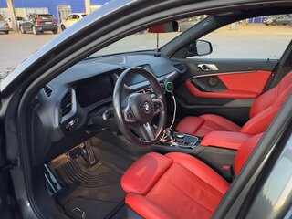 2021 BMW 1 серии 120i III (F40), серый, 3500000 рублей, вид 5