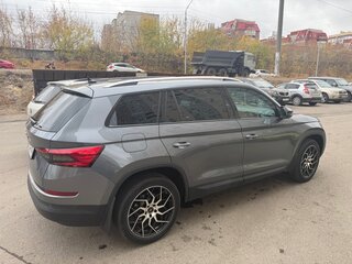 2021 Skoda Kodiaq I, серый, 3750000 рублей, вид 2