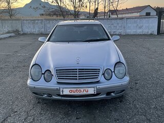 1997 Mercedes-Benz CLK-Класс 320 I (W208), чёрный, 500000 рублей, вид 3
