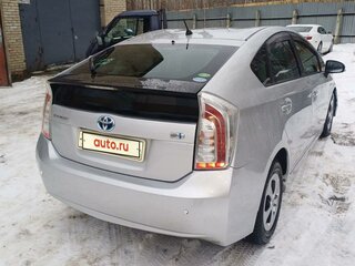 2012 Toyota Prius III Рестайлинг (XW30), серебристый, 1175000 рублей, вид 4