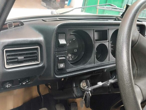 2007 Lada (ВАЗ) 21053-20, белый, 350000 рублей - вид 20
