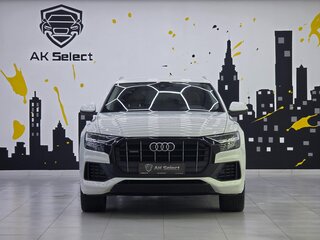2019 Audi Q8 55 TFSI I (4M), белый, 4598000 рублей, вид 2