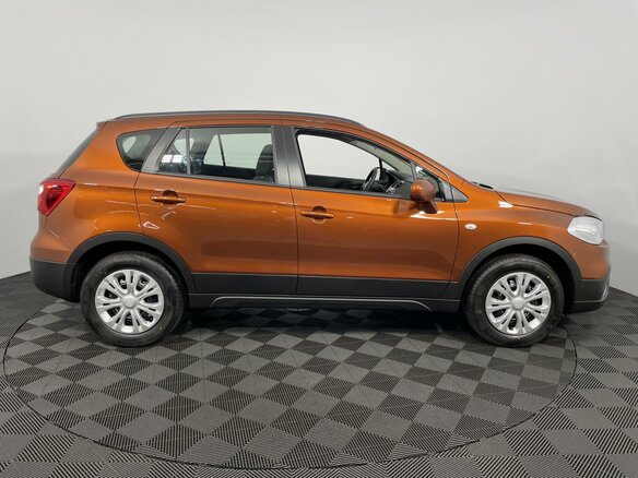 2021 Suzuki SX4 II (S-Cross) Рестайлинг, оранжевый - вид 4