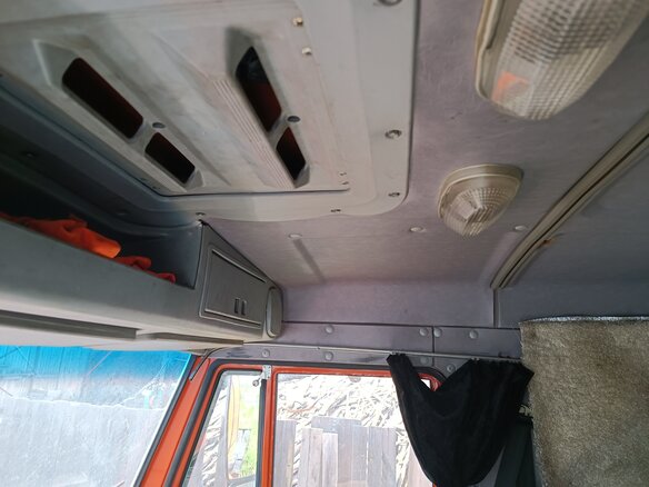 2011 КамАЗ 6520, оранжевый, 900000 рублей - вид 14