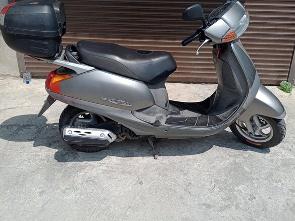 2001 Honda Lead 100, серебристый, 60000 рублей - вид 1
