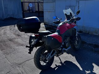 2022 Ducati Multistrada V4, красный, 2000000 рублей, вид 2