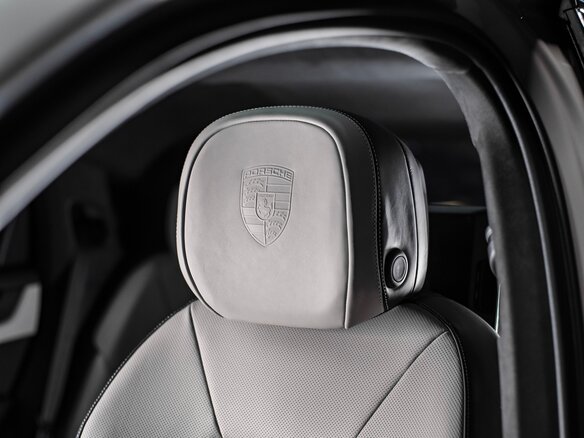 2026 Porsche Cayenne Coupé III Рестайлинг, серый, 20394900 рублей - вид 28