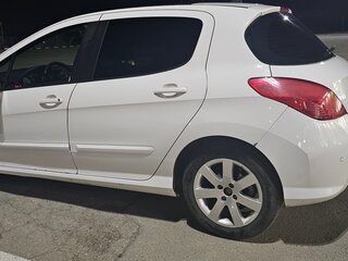 2010 Peugeot 308 I, белый, 598000 рублей, вид 5