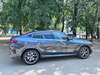 2021 BMW X6 30d III (G06), серый, 9500000 рублей, вид 4