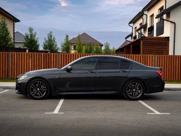 2016 BMW 7 серии 740d xDrive VI (G11/G12), серый, 4500000 рублей - вид 18