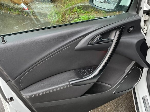 2011 Opel Astra J, белый, 720000 рублей - вид 7
