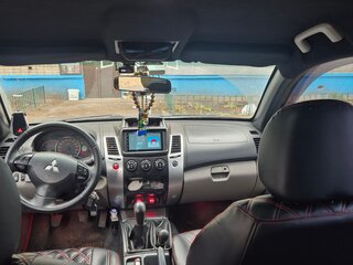 2012 Mitsubishi Pajero Sport II, чёрный, 1700000 рублей, вид 3