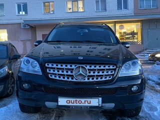 2008 Mercedes-Benz M-Класс 320 II (W164), чёрный, 1500000 рублей, вид 3