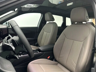 2026 Audi Q3 TFSI III (FJ), серый, 6090750 рублей, вид 3