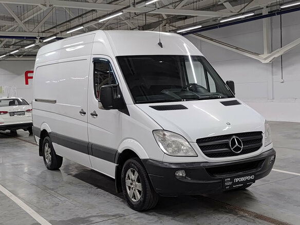 2012 Mercedes-Benz Sprinter, белый, 1899000 рублей - вид 2