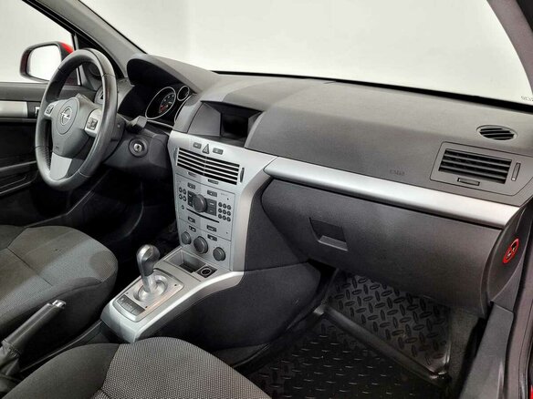 2011 Opel Astra H Рестайлинг, красный - вид 9