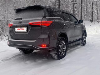 2021 Toyota Fortuner II Рестайлинг, серый, 5299999 рублей, вид 3