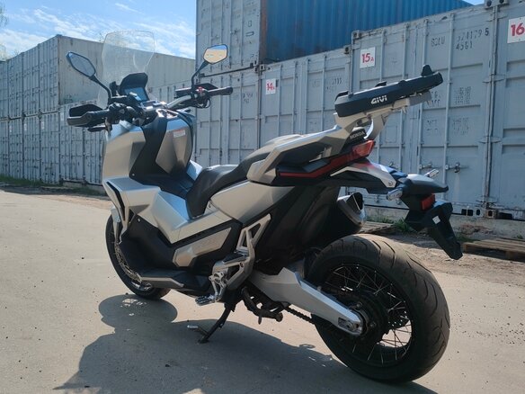 2018 Honda X-ADV, серебристый, 999000 рублей - вид 5