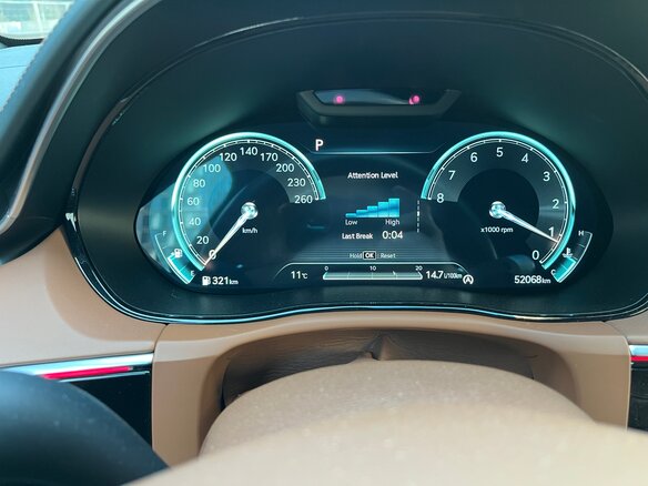 2021 Genesis GV70 I, белый, 4700000 рублей - вид 9