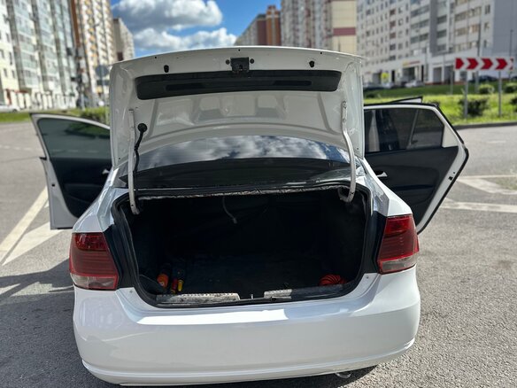 2010 Volkswagen Polo V, белый - вид 21
