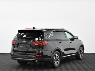 2018 Kia Sorento III Prime Рестайлинг, чёрный, 2075000 рублей, вид 2