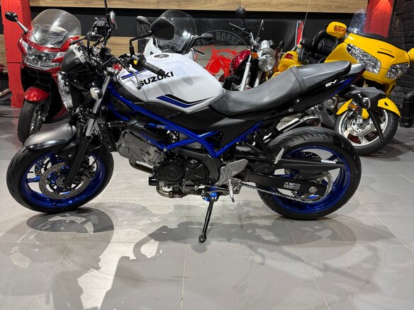 2019 Suzuki SV 650, белый, 535000 рублей - вид 6