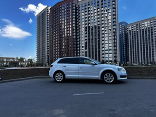 2012 Audi A3 II (8P) Рестайлинг 2, белый, 930000 рублей, вид 4