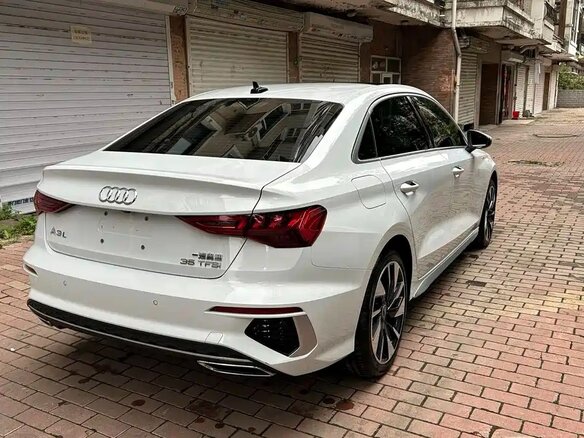 2022 Audi A3 35 TFSI Long IV (8Y), белый, 2000000 рублей - вид 3