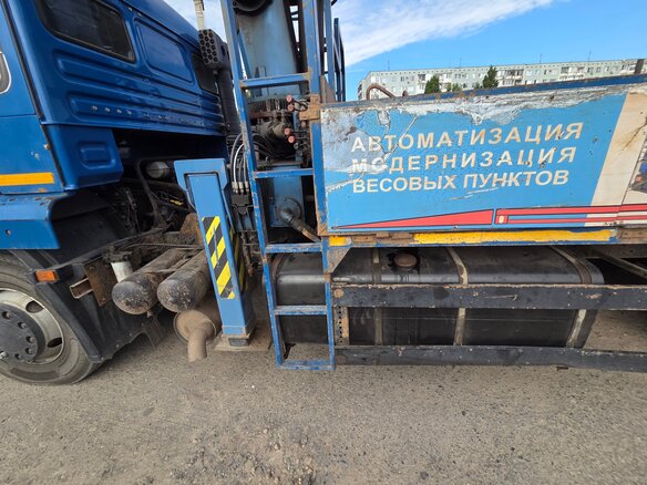 2014 КамАЗ 65117, синий, 3700000 рублей - вид 5